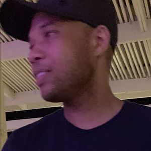 Meet your Posher, Larel